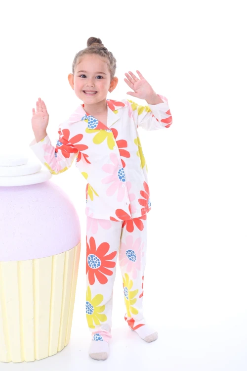 Çiçek Desenli Yakalı Kız Çocuk Pijama Takımı 35201