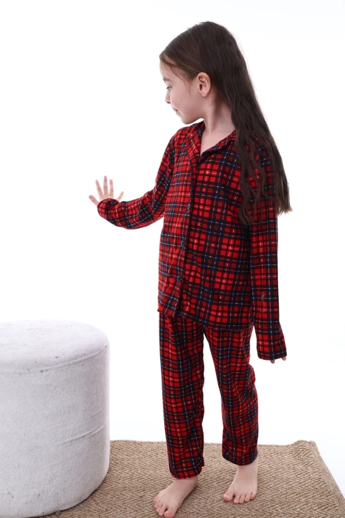 Çizgi Desenli Yakalı Kız Pijama Takımı 2202