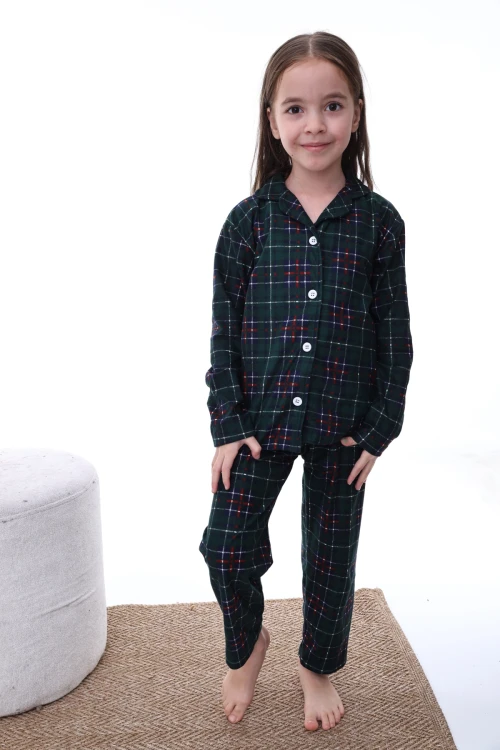Çizgi Desenli Yakalı Kız Pijama Takımı 2202