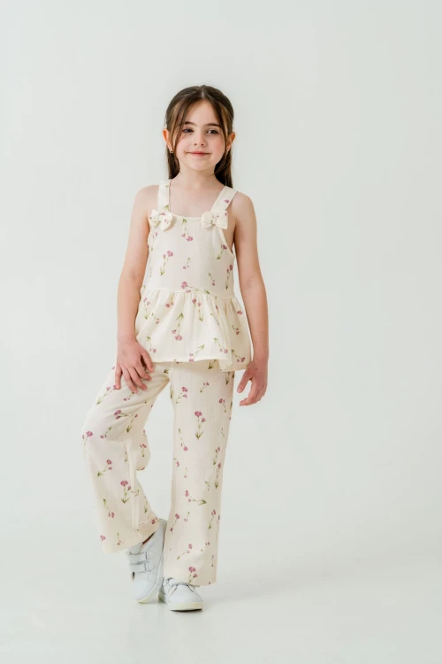 Çiçek Desenli Kız Çocuk Müslin Takım 3817