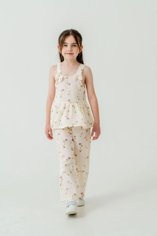 Çiçek Desenli Kız Çocuk Müslin Takım 3817