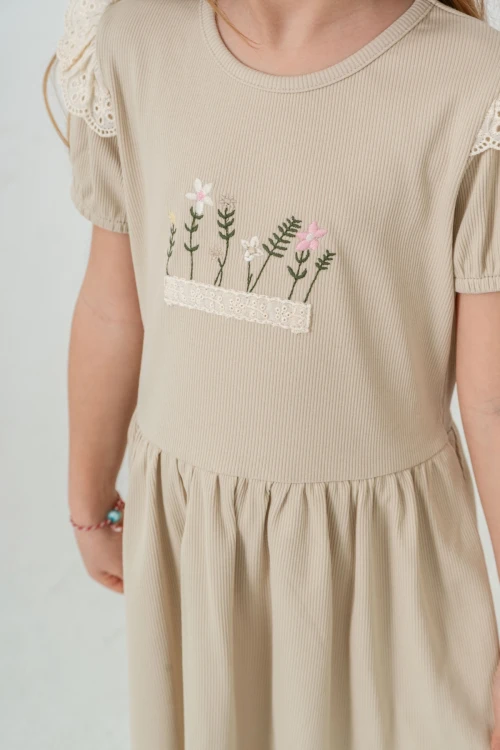 Çiçek Nakışlı Brode Detaylı Kız Çocuk  Elbise 50974