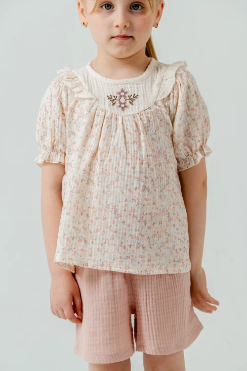 Çiçek Nakışlı Şortlu Kız Bebek Müslin Takım 3814