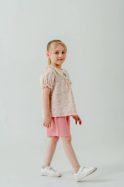 Çiçek Nakışlı Şortlu Kız Bebek Müslin Takım 3814