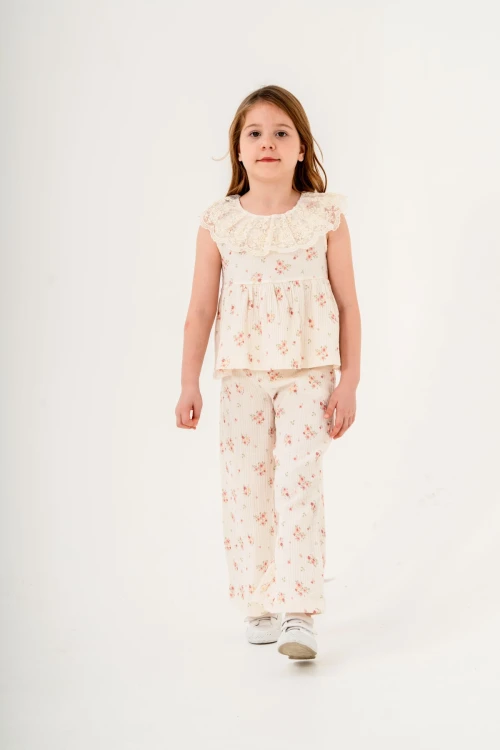 Dantel Yakalı Kız Çocuk Müslin Takım 3831