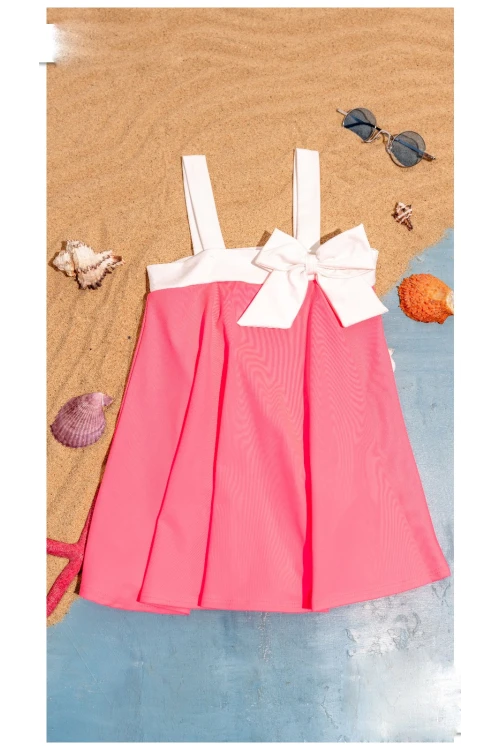 Kurdelalı Kız Çocuk Mayo 2001